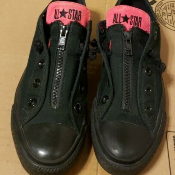 Converse Other - CONVERSE BLACK OUT SNEAKERS SIZE 5 - RUN SMALL LIKE SIZE 4-4.5